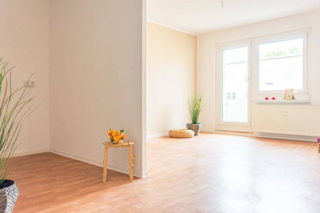Großzügige 2-Raum-Wohnung mit Balkon