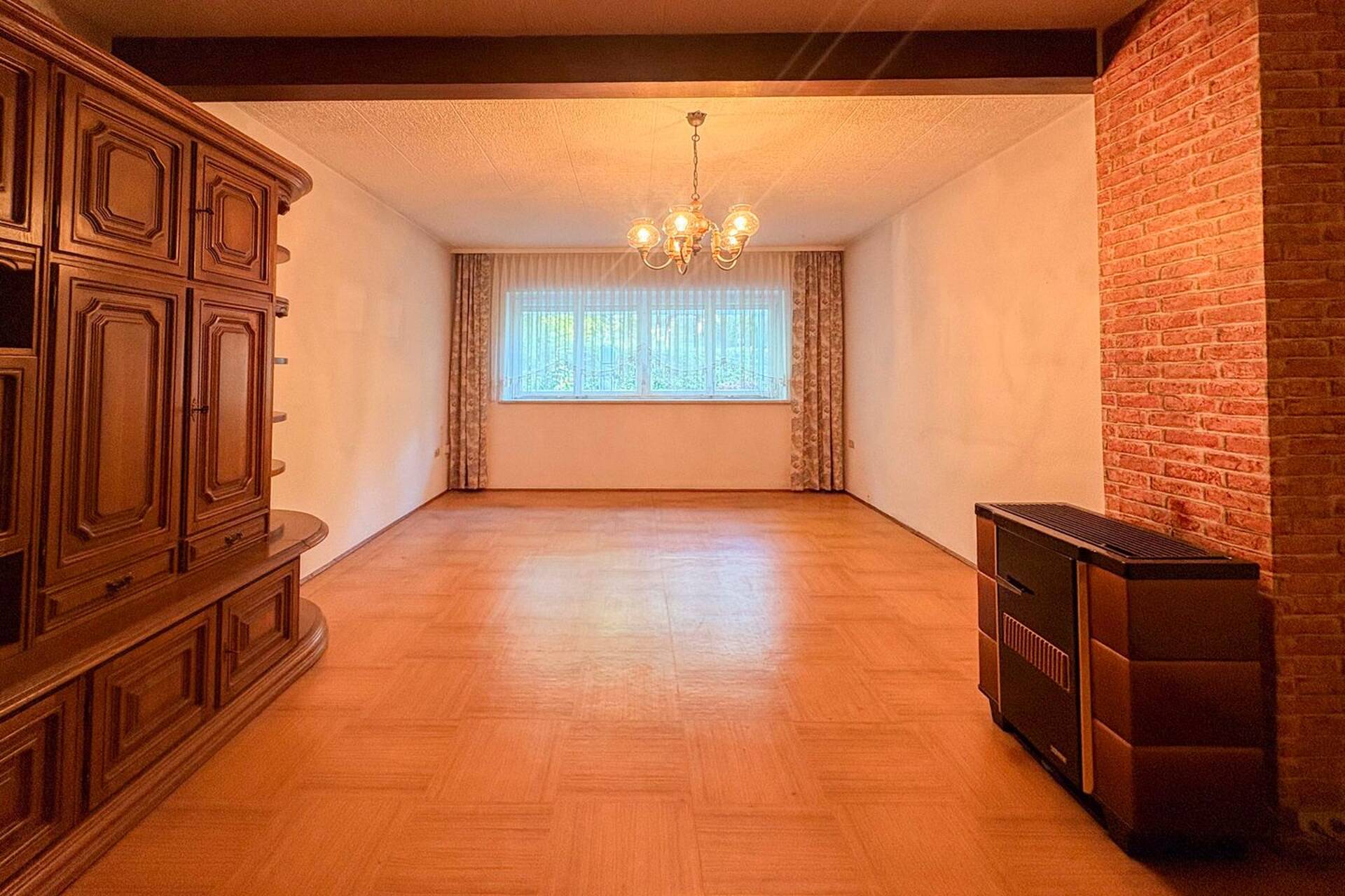 Haus in 86316 Friedberg mit 360,09 m² kaufen