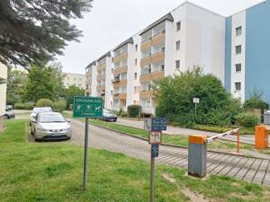 Bezugsfrei - 4 Zimmer Wohnung mit Balkon, offener Küche | Neustädter Feld – 39128 Magdeburg – Vorschaubild 3