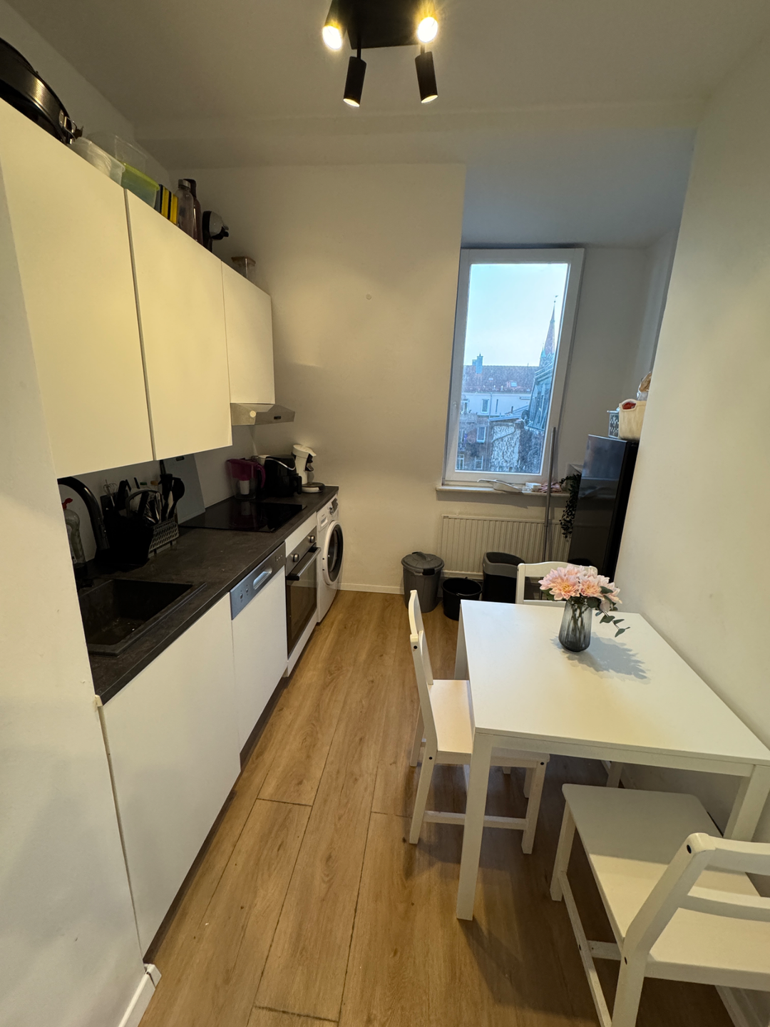 Möbliertes WG Zimmer in modernisierter Wohnung in Nürnberg – Nürnberg – Vorschaubild 5