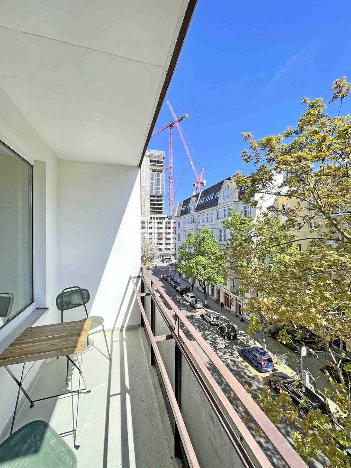 Provisionsfreier Erstbezug mit Balkon in begehrter City-West-Lage am Ludwigkirchplatz – 10719 Berlin – Bild 1 von 9