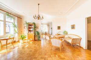 Exklusivität trifft Historie- Traumhafte Altbauwohnung im beliebten Westviertel