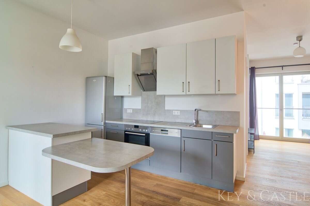 Über den Dächern von Mitte: Modernes Studio mit privater Dachterrasse – Berlin – Vorschaubild 4