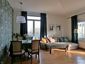 (EF0482_M) Dresden: Striesen-West, moderne Dachwohnung mit Parkettböden, verglaste Veranda und Dachbalkon, TG-Stellplatz – 1309 Dresden – Vorschaubild 2