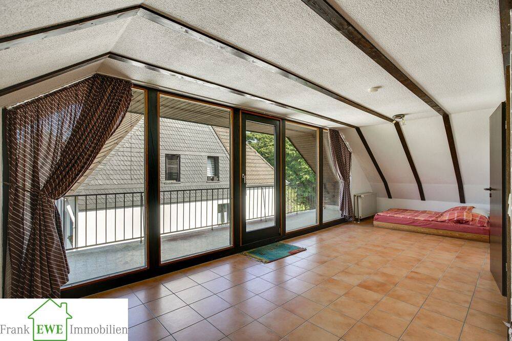 Objekt-Nr. 469, 40599 Düsseldorf Neuer Preis ! Top Doppelhaushälfte 207m² Wohnfläche – Düsseldorf – Vorschaubild 7