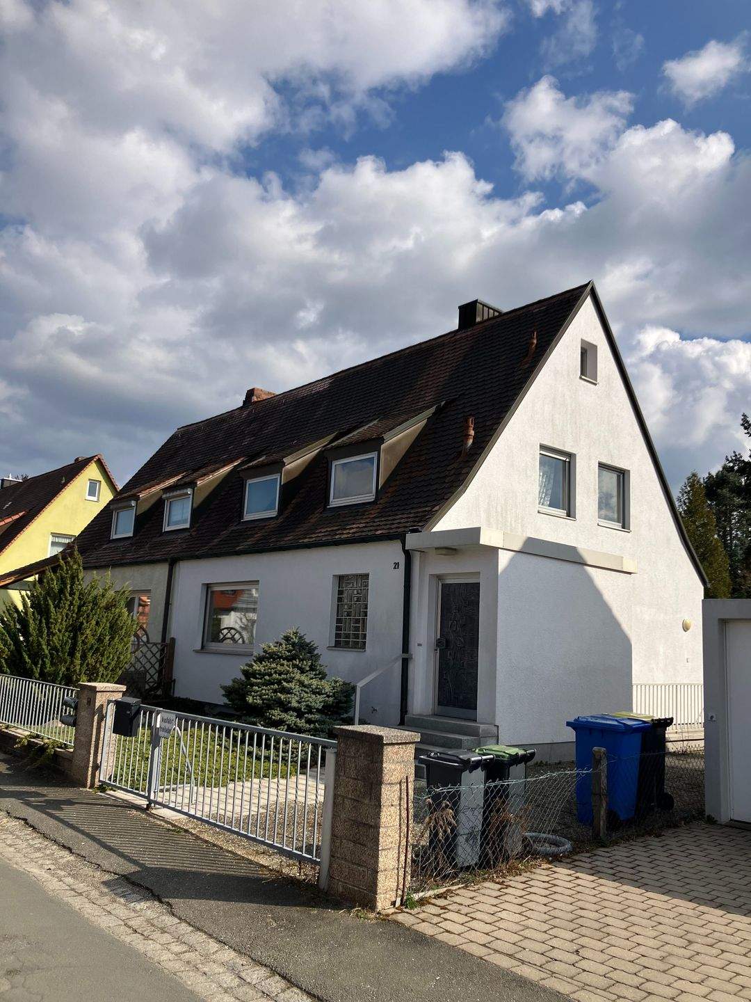 Siedlerhaus mit Potenzial - viel Platz zum Gestalten und Verwirklichen – Nürnberg – Bild 1 von 9