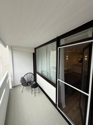 Stilvoll sanierte & modern möblierte 1-Zi Wohnung in Toplage – 60598 Frankfurt am Main – Vorschaubild 3