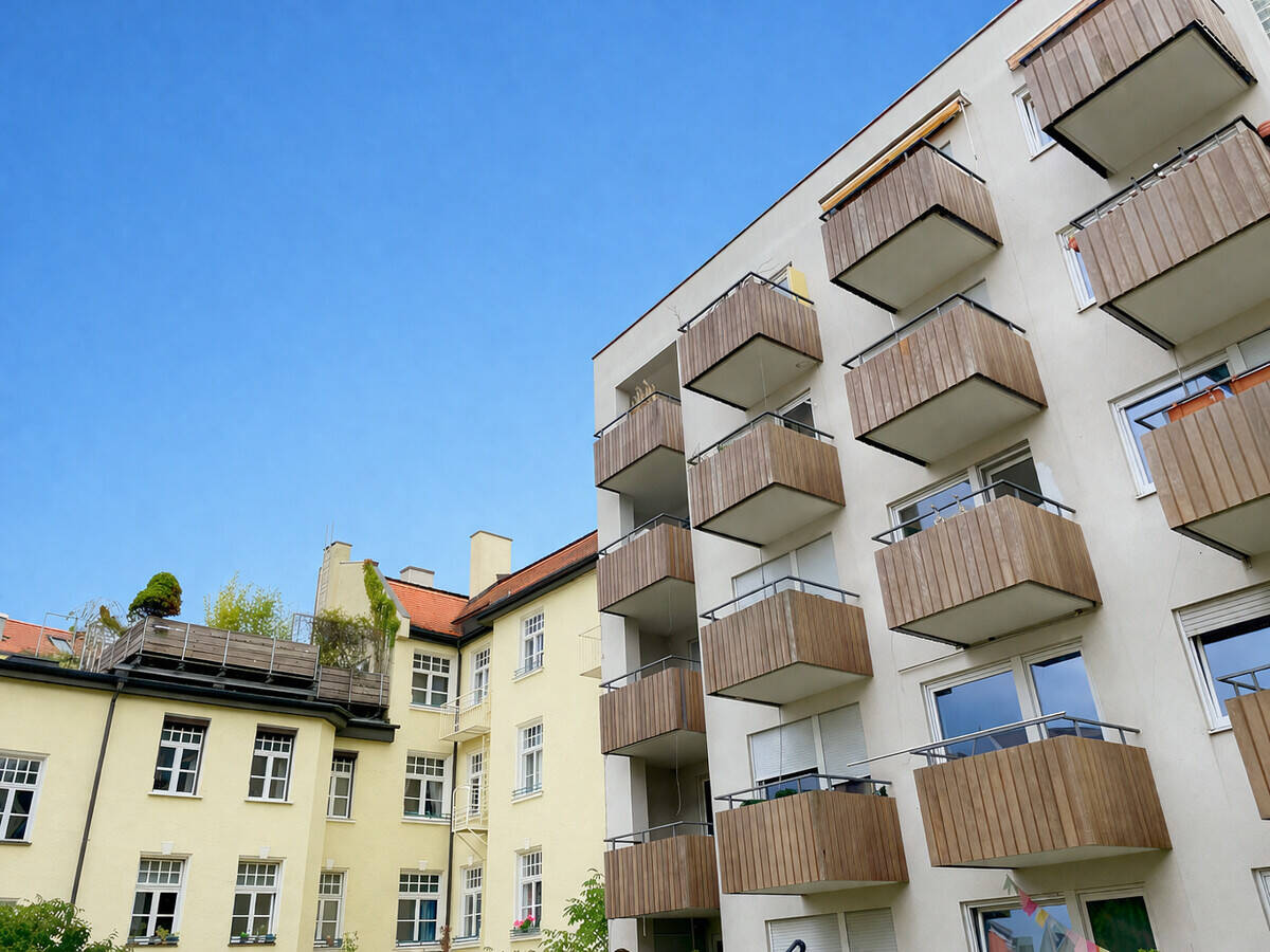 Schöne 1 Zimmer-Wohnung mit Südwest-Balkon in ruhiger Lage im Gärtnerplatviertel Nähe Isar-Auen – 80469 München – Bild 1 von 9