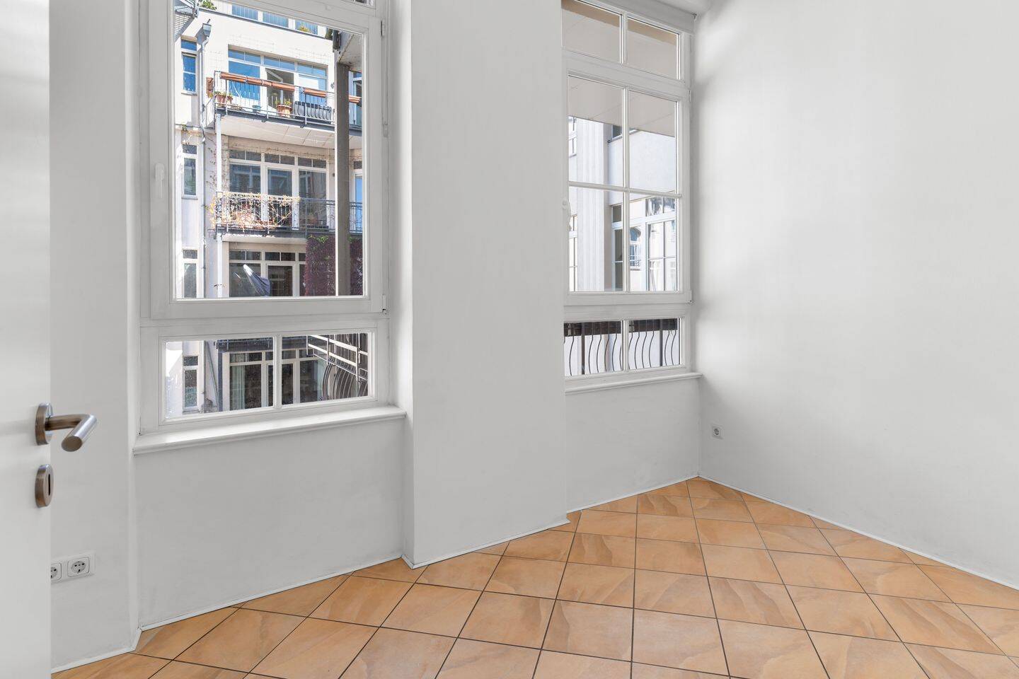 Exklusives Wohnen an der Spree - Stilvolle 3-Zimmer-Loftwohnung – Berlin – Vorschaubild 9