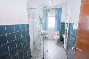 Charmanter Bungalow mit Sanierungsbedarf auf großzügigem Erbpachtgrundstück! – 33739 Bielefeld – Vorschaubild 4