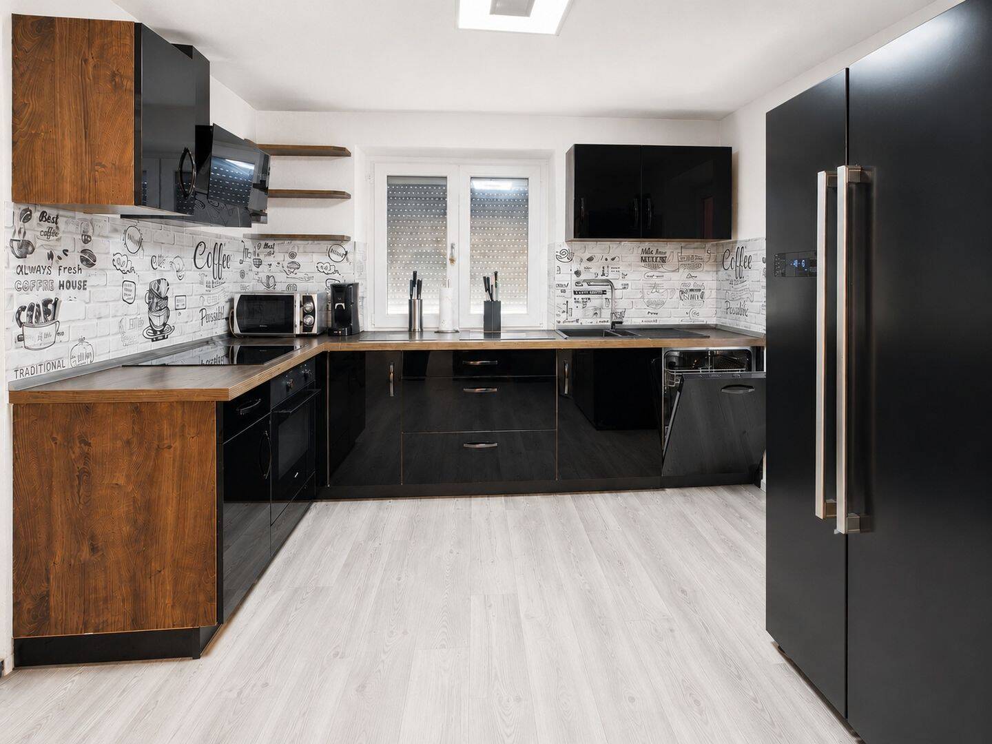 Umfangreich modernisiert: freistehendes Hausjuwel mit Garten, Wintergarten & großer Garage – Sulz am Neckar – Vorschaubild 3