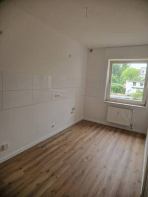 2,5 Raum mit Balkon im gepflegten Mehrfamilienhaus – 46047 Oberhausen – Vorschaubild 3