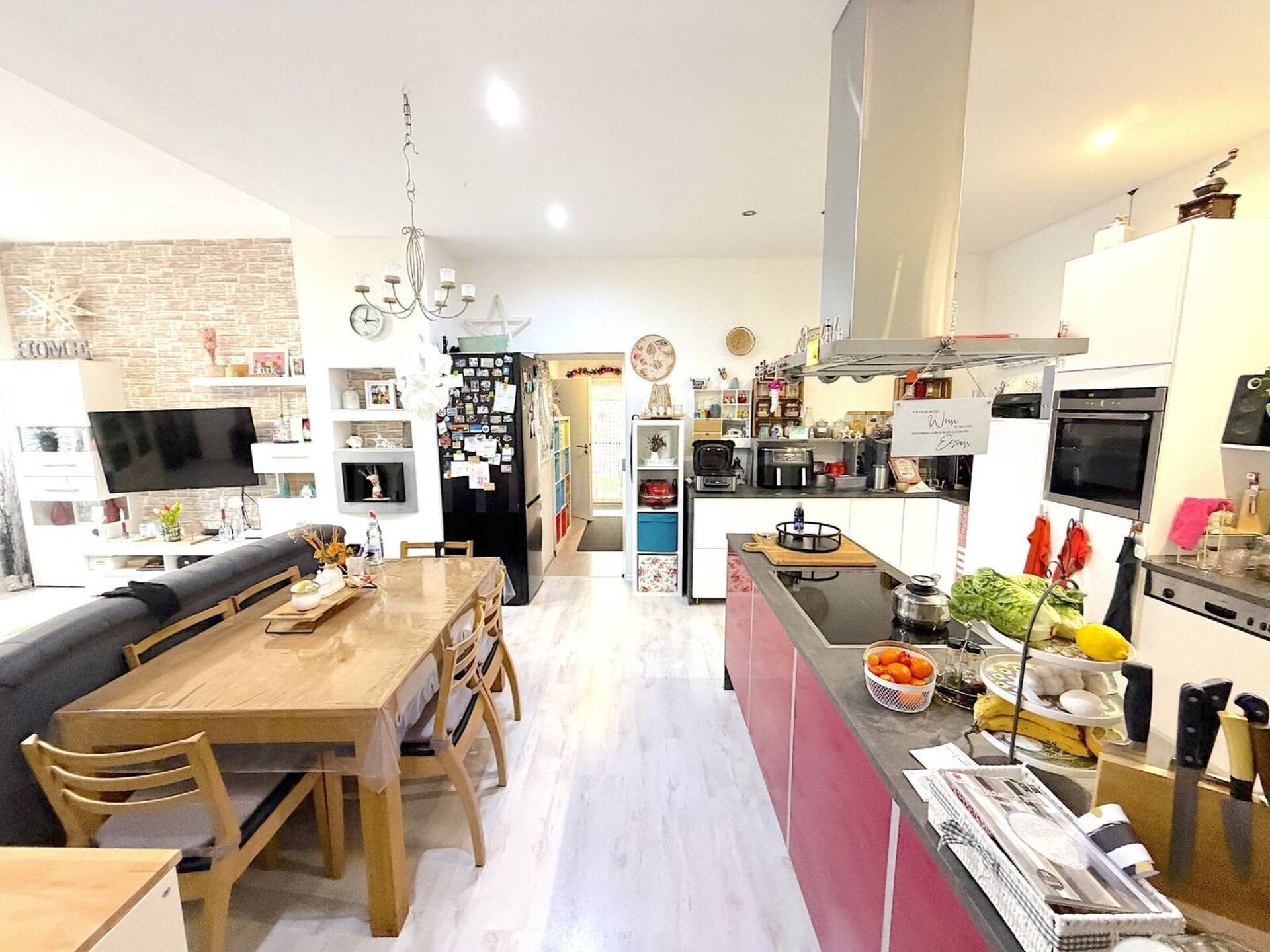 Haus in 47805 Krefeld mit 449 m² kaufen
