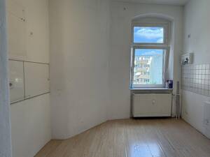 Bezugsfreie helle 2-Zimmer QG Altbauwohnung in der Nähe vom Schloss Charlottenburg (provisionsfrei) – 10589 Berlin – Vorschaubild 6