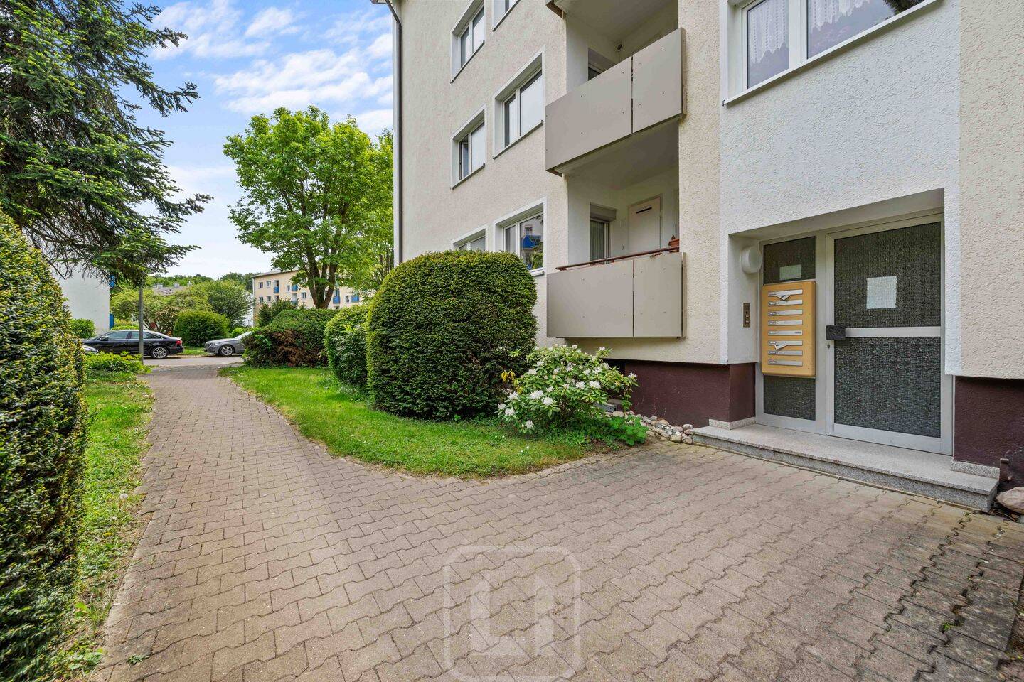 Lichtdurchflutete 3,5 ZKB | 2 Balkone | zentrumsnah und dennoch im Grünen – Stuttgart – Vorschaubild 3