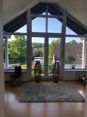 Modernisierte 2,5-Zimmer-Wohnung mit Balkon und Einbauküche in Bonn – 53127 Bonn – Vorschaubild 3