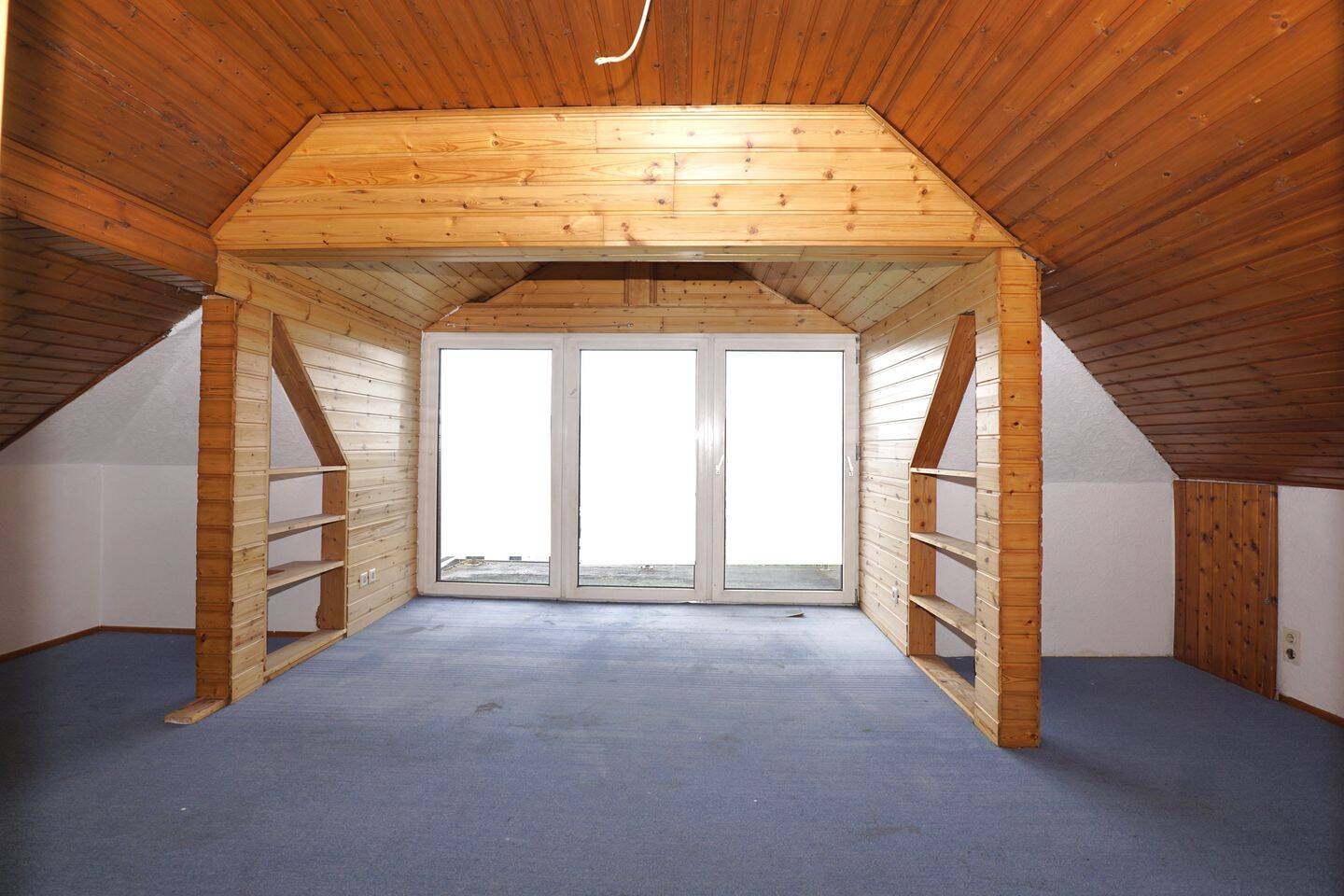 Zweifamilienhaus in guter Lage mit Doppelgarage und Garten – Kaiserslautern – Vorschaubild 9