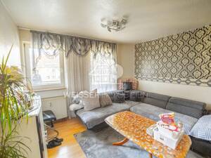 RESERVIERT!!! Vermietete 2-Zimmerwohnung mit Balkon und Duplexparker in der Fürther Südstadt – 90763 Fürth – Vorschaubild 2