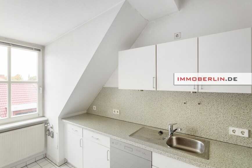 IMMOBERLIN.DE - Moderne Dachgeschosswohnung mit Lift & Pkw-Stellplatz – Potsdam – Vorschaubild 4