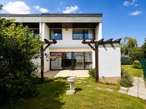 Top!! Attraktives Reihenendhaus mit großem Grundstück und Garage – 60437 Frankfurt am Main – Vorschaubild 3