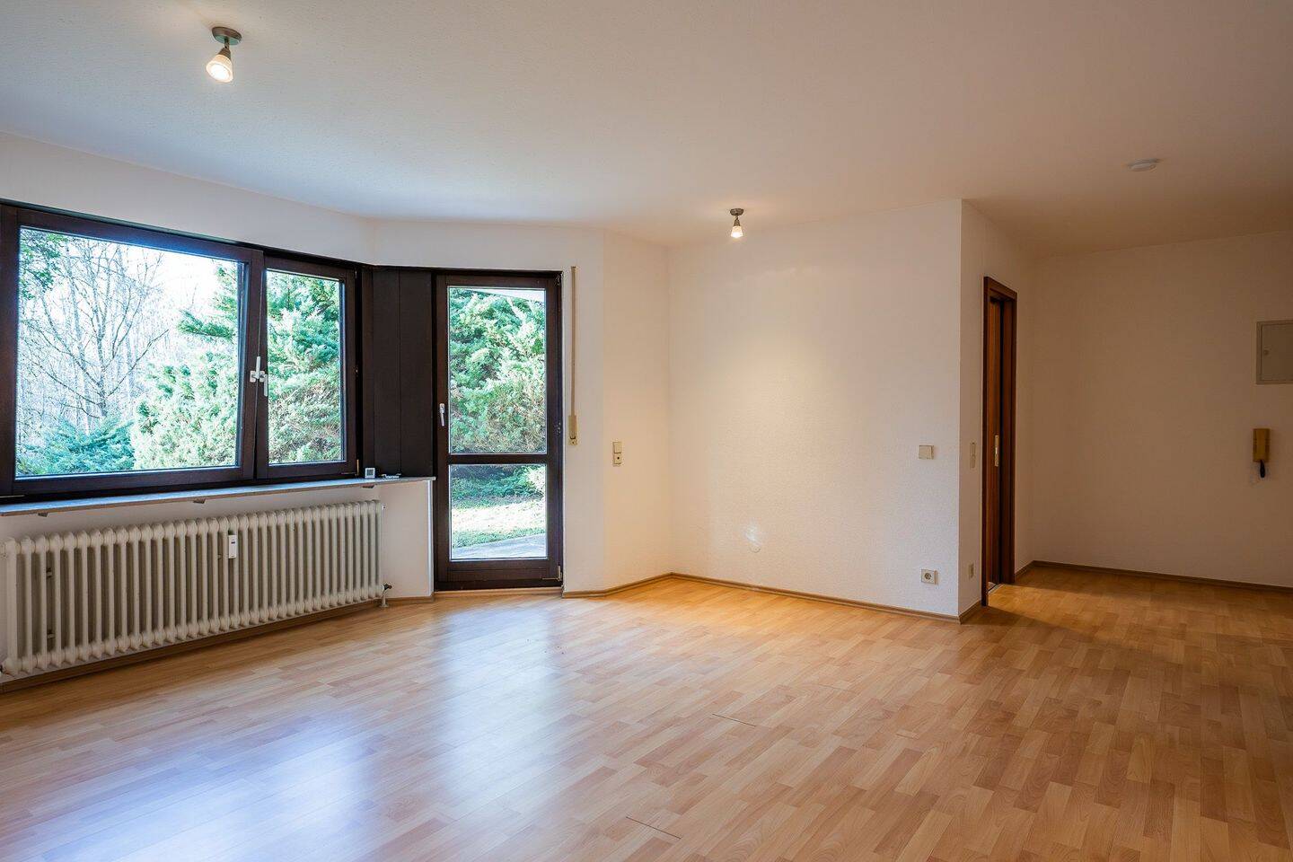 Geräumige 1-Zimmer-Wohnung mit Terrasse und Garten in S-Sonnenberg – Stuttgart – Vorschaubild 3