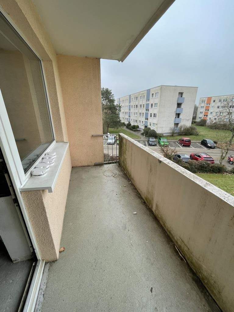 leere 4-Zi. Wohnung in Wiesbaden-Delkenheim – Wiesbaden – Vorschaubild 4