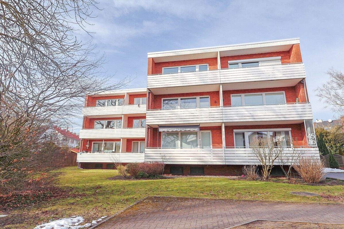 Solide Kapitalanlage: Großzügige 2-Zimmer-Wohnung mit Balkon in Nadorst – Oldenburg – Bild 1 von 8