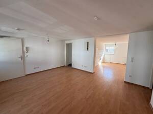 Hübsche 3 Zimmer Wohnung in ruhiger Lage ** Provisionsfrei ** – 93055 Regensburg – Vorschaubild 3