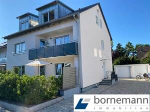 Sebaldussiedlung, Nähe Uni + City! Toll sanierte 2,5-Zi.-DG-Whg. + Garage!