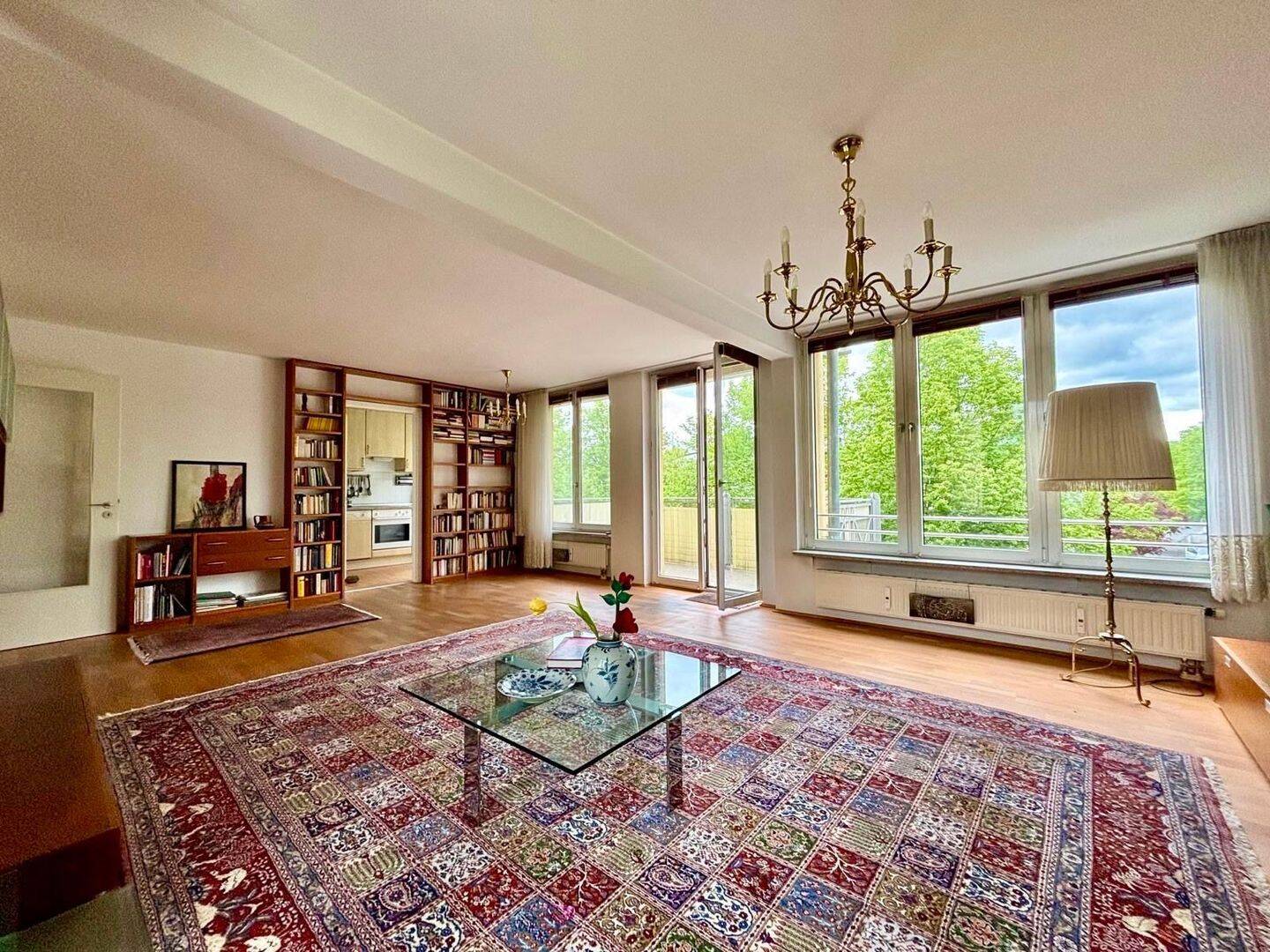 Wohnen in der Berliner Vorstadt in Potsdam - 3-Zi. Wohnung mit Balkon, Gäste WC und TG-Stellplatz