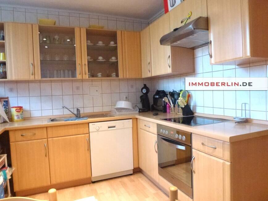 IMMOBERLIN.DE - Helle Westend-Wohnung mit Pkw-Stellplatz nahe Brixplatz – Berlin – Vorschaubild 4