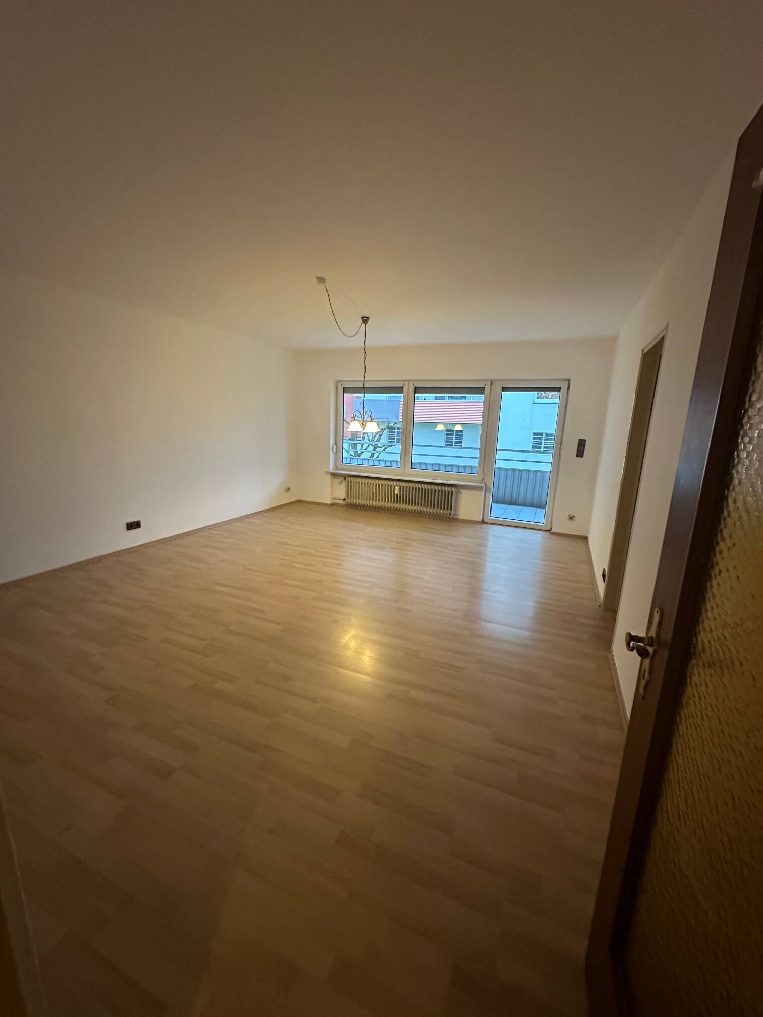 Sbr.-Dudweiler - Süd * Uni Nähe * helle 3 ZKB * Balkon * Einbauküche * ca. 70 qm – Saarbrücken – Vorschaubild 6