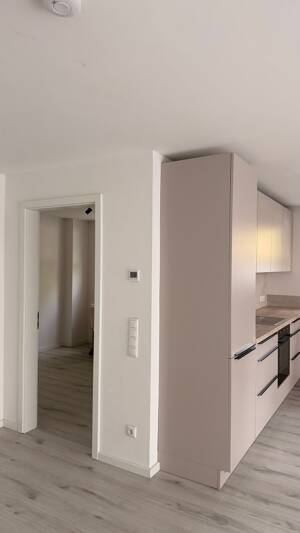 Lichtdurchflutete 2,5 Zimmerwohnung in Köln Niehl – 50735 Köln – Vorschaubild 3