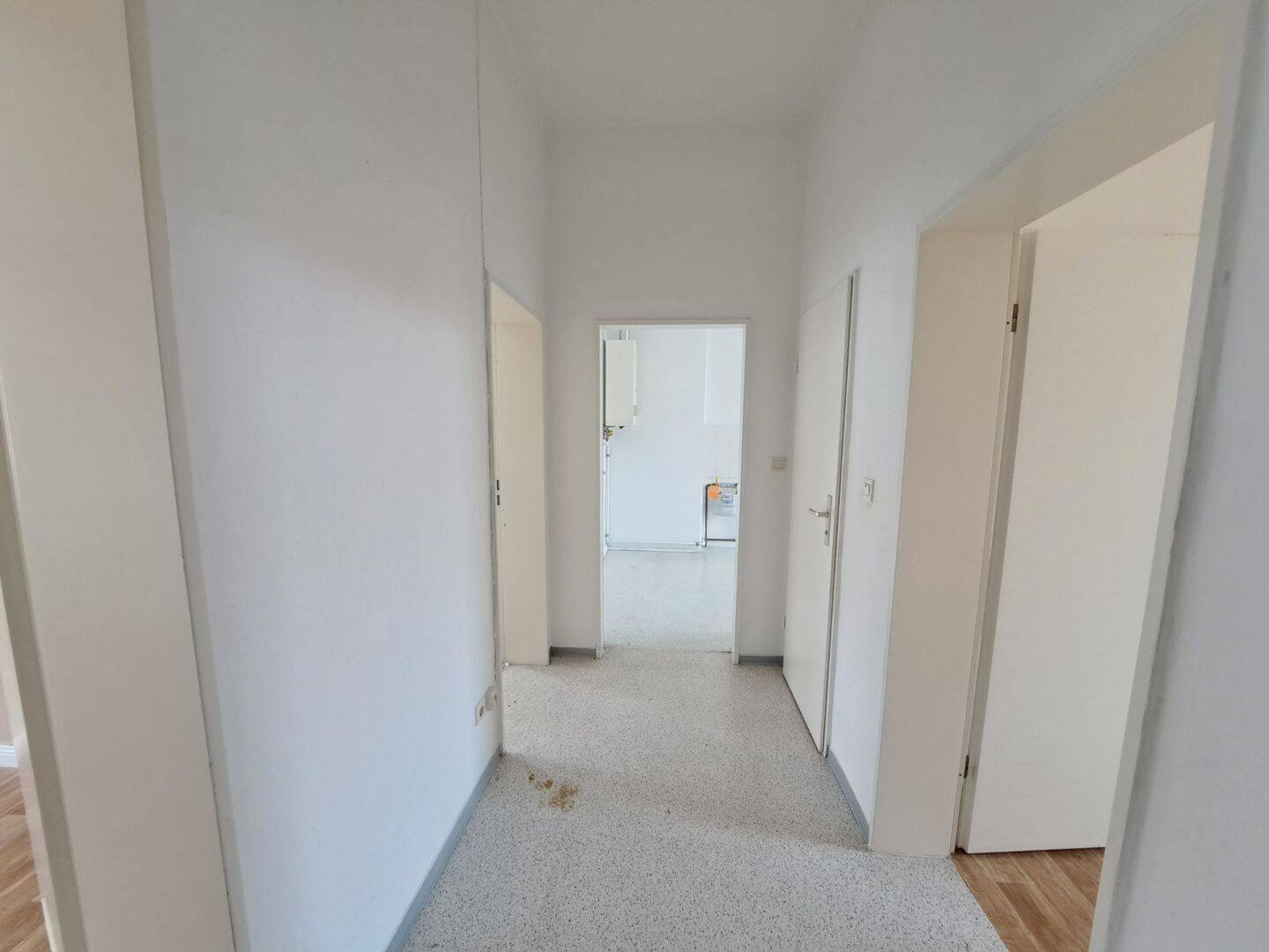 Günstige 3-Zimmer-Wohnung mit Balkon und Dusche in Bremerhaven-Lehe! – Bremerhaven – Vorschaubild 8