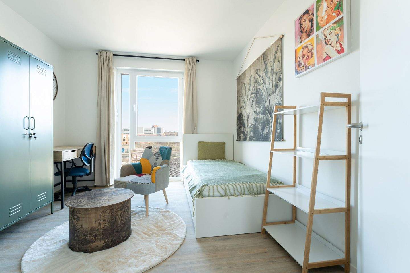 Ankommen, wohlfühlen, studieren: 2-Zimmer Design-Apartment |möbliert|Fahrstuhl |Unilage|Dachgarten – Magdeburg – Vorschaubild 3