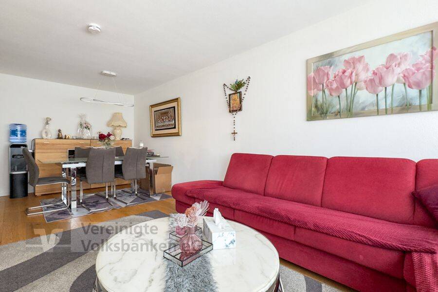 4-Zimmerwohnung mit Balkon in gutem Zustand. Frei nach Verkauf – Reutlingen – Vorschaubild 5