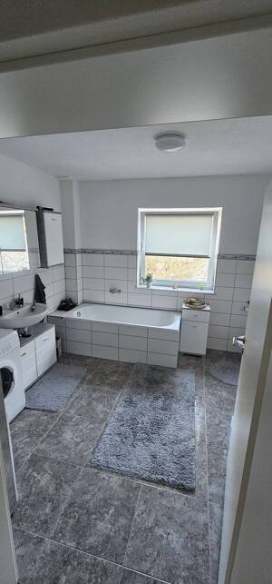 2 Zimmer Wohnung (Dachgeschoss) – 34508 Willingen (Upland) – Vorschaubild 3