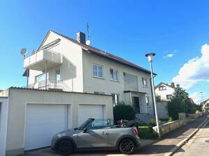 renovierte 4 Zi.- WHG. - großer GARTEN 500qm