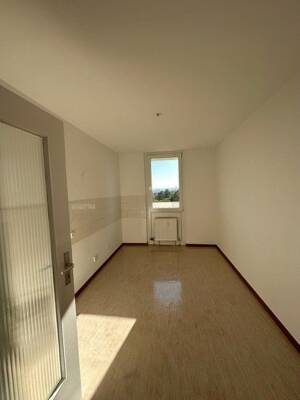Schöne 2-Zimmer-Wohnung mit Balkon zu vermieten! – 60433 Frankfurt am Main – Vorschaubild 5