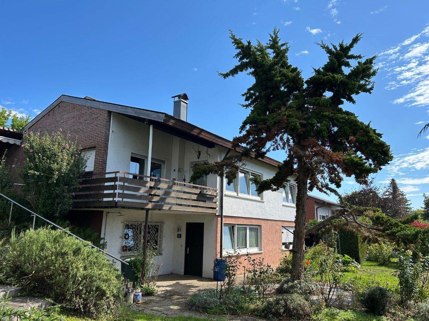 Einfamilienhaus auf großem Grundstück – Oberriexingen – Bild 1 von 7