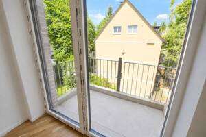 Charmante Dachgeschosswohnung mit Loggia und Balkon - Neubau-Erstbezug mit besonderem Flair – 22043 Hamburg – Vorschaubild 5