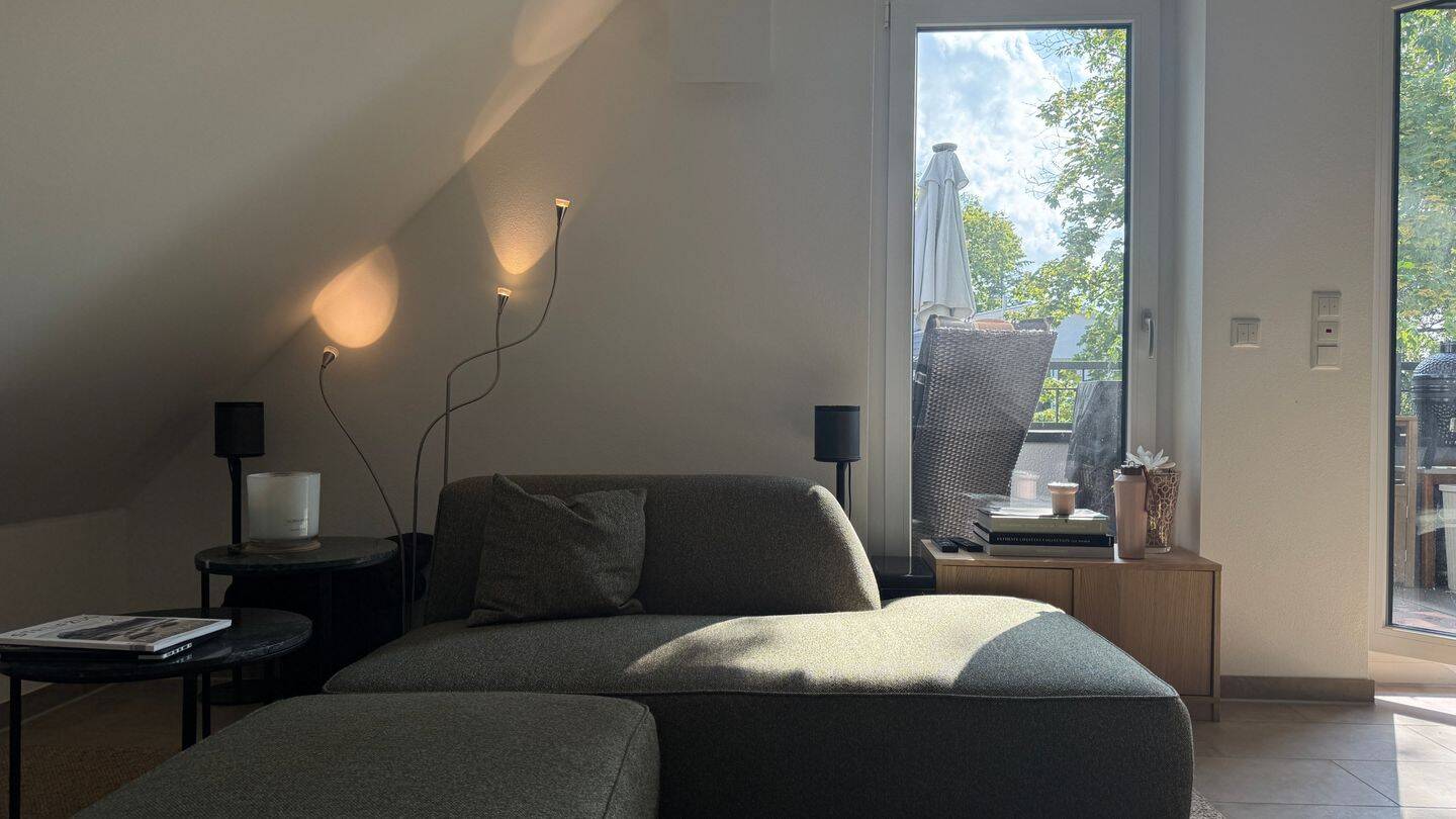 Lichtdurchflutete Dachgeschosswohnung mit sonniger Dachterrasse – München – Vorschaubild 6