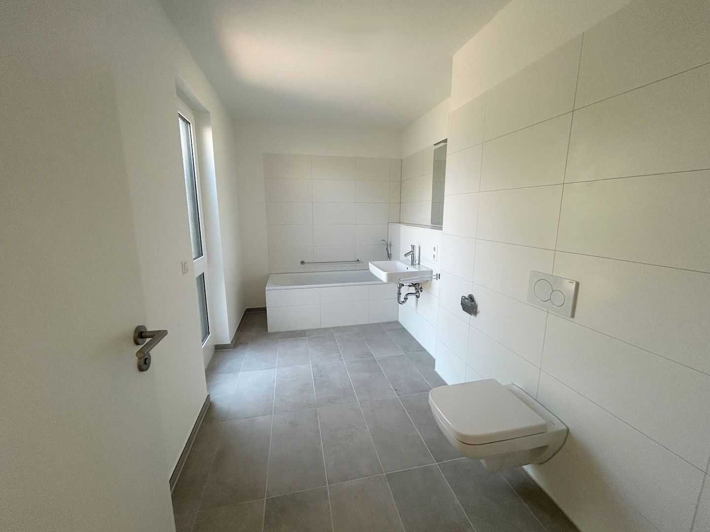 Modernes Leben auf 118 m²: Stilvolle 3-Zimmer-Wohnung mit Highlight-Dachterrasse und Aufzug – Stuttgart – Vorschaubild 9