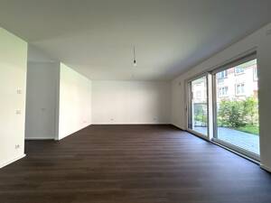 Großzügige 3-4 Zimmer Wohnung mit Terrasse und Gartenanteil – 22335 Hamburg – Vorschaubild 2