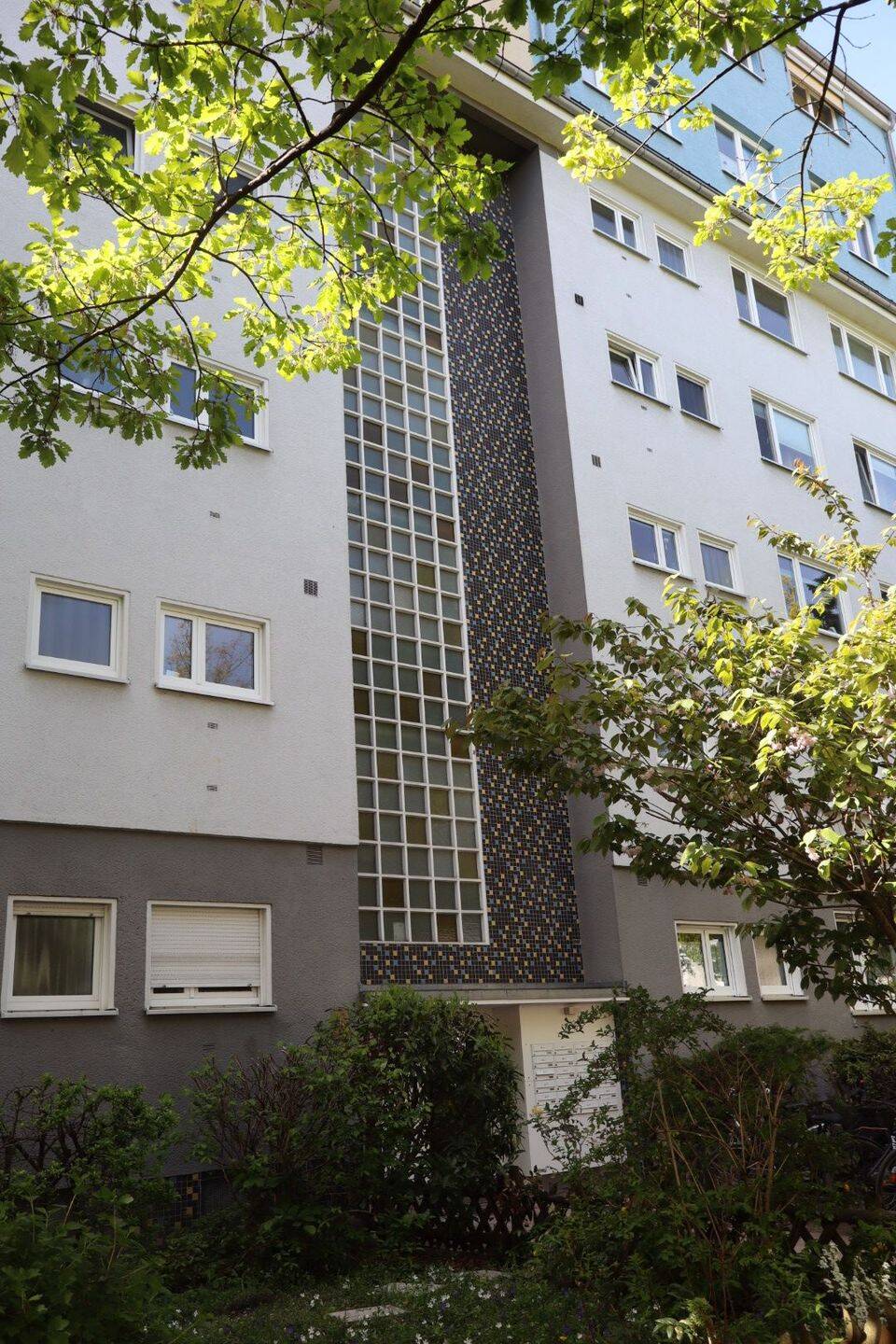 Ihr Rückzugsort in Schöneberg - Zwischen Viktoria-Luise-Platz, Bayerischer Platz & Prager Platz · 1. OG · Aufzug · Balkon · Innenhof – Berlin – Vorschaubild 5