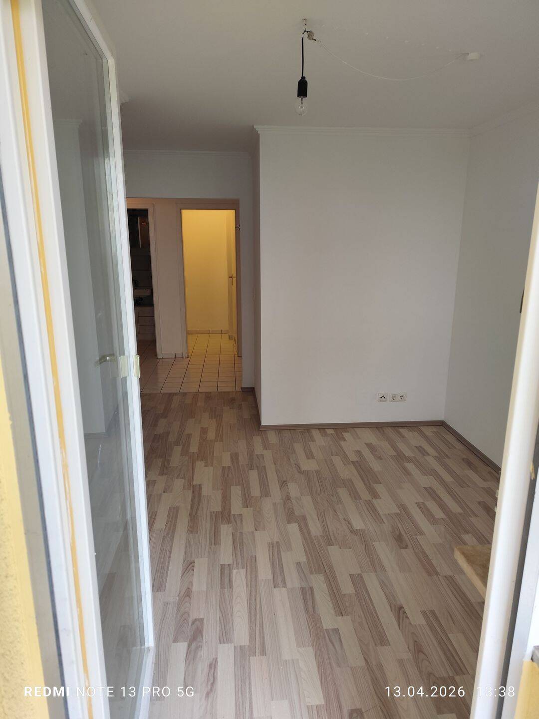 Helle Kleine 1,5 Zimmer Wohnung teils möbliert zu vermieten – Nürnberg – Vorschaubild 6