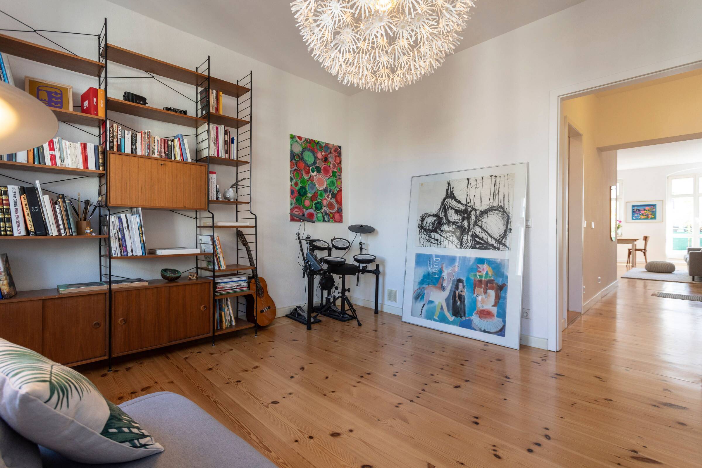 Sonnige Altbauwohnung am Weinbergspark/Rosenthalerplatz – Berlin – Vorschaubild 3