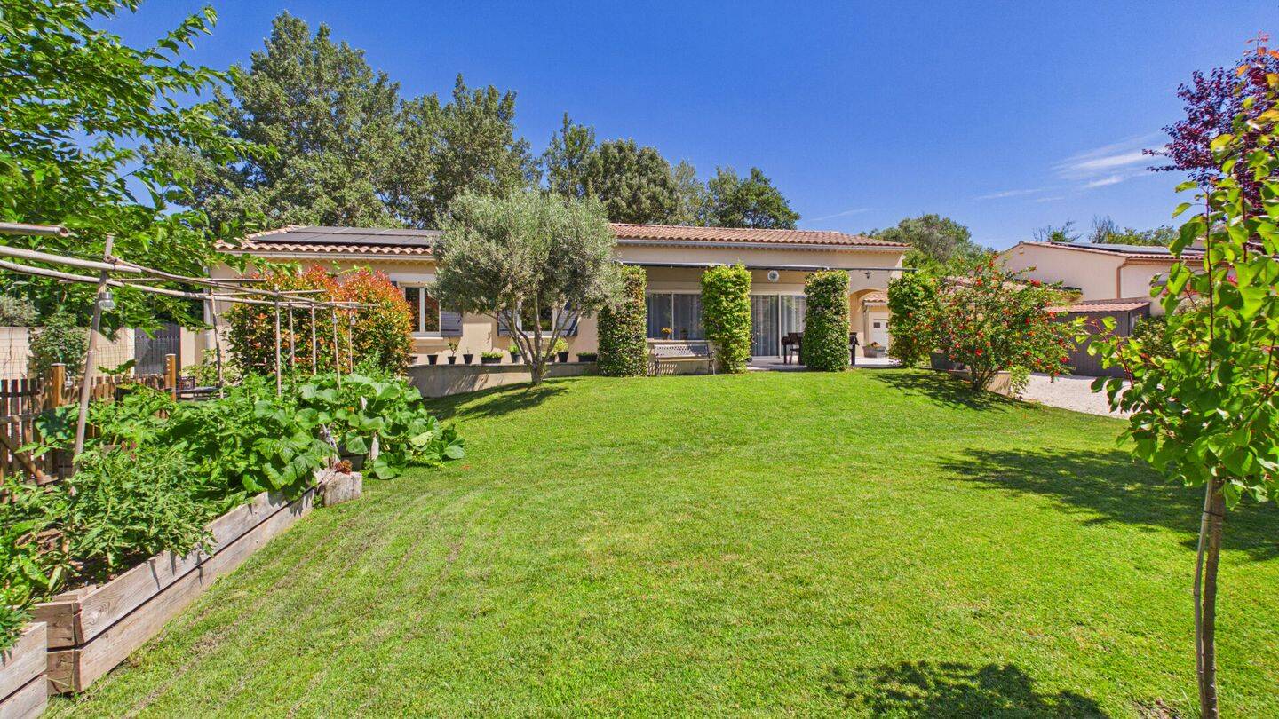 Maison 5 pièces 138 m² · à Eyragues · 138 m² · 599 000 €