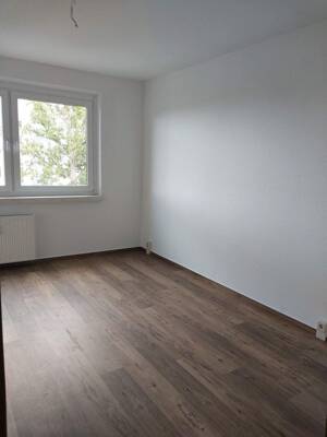 barriearme Wohnung in Olbersdorf mit Aufzug und Nähe zu Verkehrsanbindungen – 2785 Olbersdorf – Vorschaubild 5