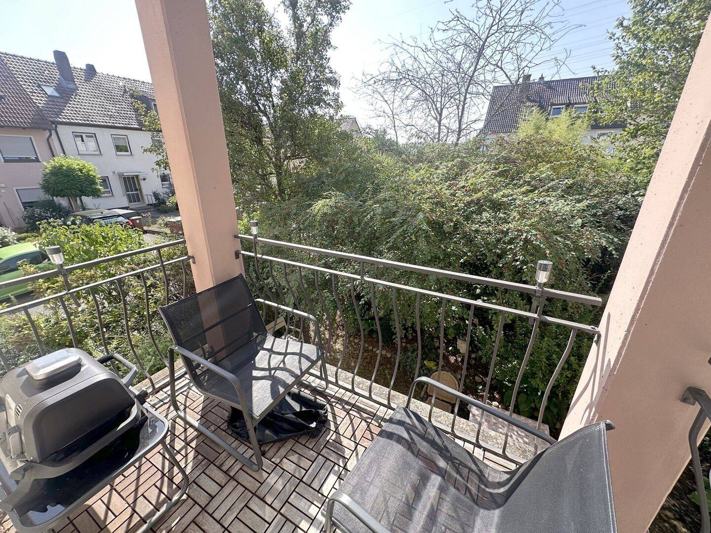 ...helle, großzügige 2 ZW mit Einbauküche, Südbalkon und Stellplatz in Zell am Main...